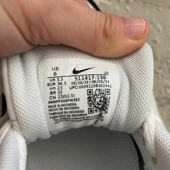 Nike Air Max Correlate Women's Black White Teal Coral size 6 - Picture 7 of 9